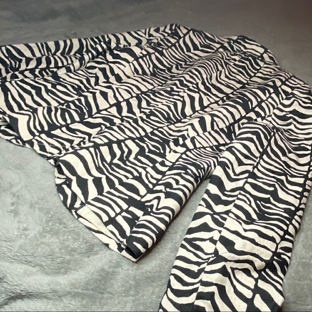 Calvin Klein Zebra Print Jacket - Picture 8 of 9